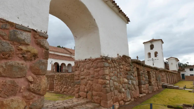 Astroturismo en el Altiplano: Las Constelaciones y la Cosmovisión Inca